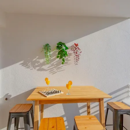 Znjan Holidays Apartmán *
