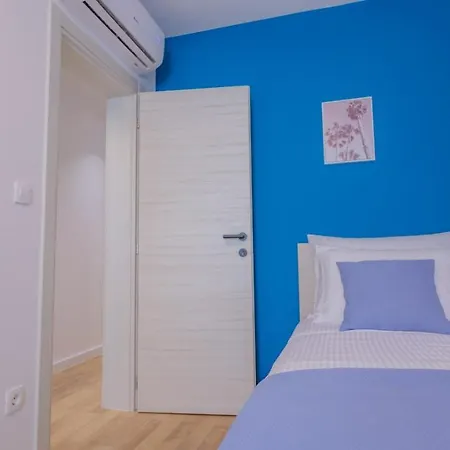 Znjan Holidays Apartment *