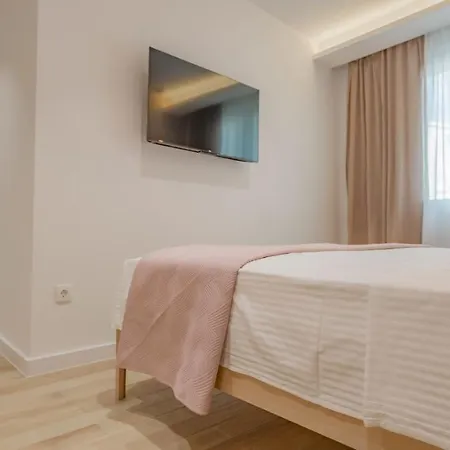 Znjan Holidays Appartamento